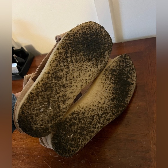 Clarks Originals Wallabee suede strappy sandals in tan size 7.5